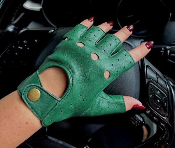 Stylish Leather Driving Gloves for Men – Perforated, Breathable & Comfortable Fit - Image 3